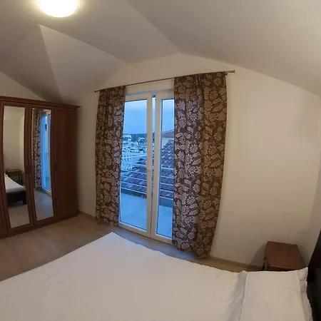 Apartment Leut Jezera