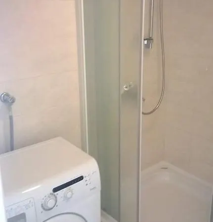 Leut Apartment